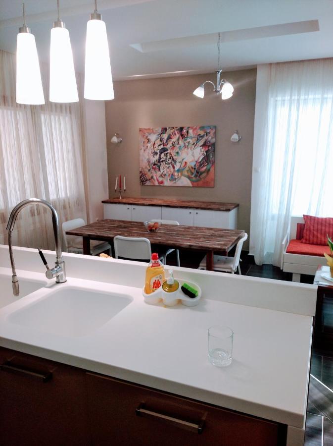 Deppy'S House Villa นิกิติ ภายนอก รูปภาพ