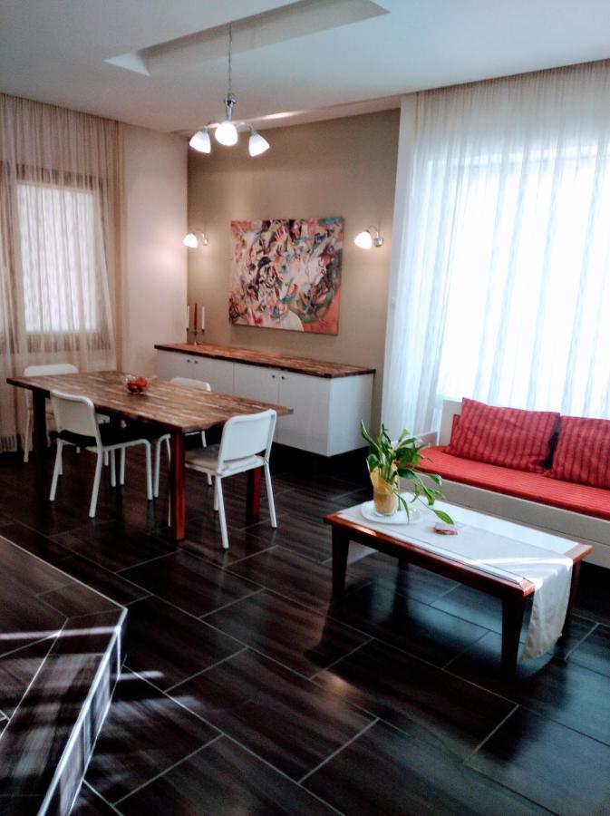 Deppy'S House Villa นิกิติ ภายนอก รูปภาพ
