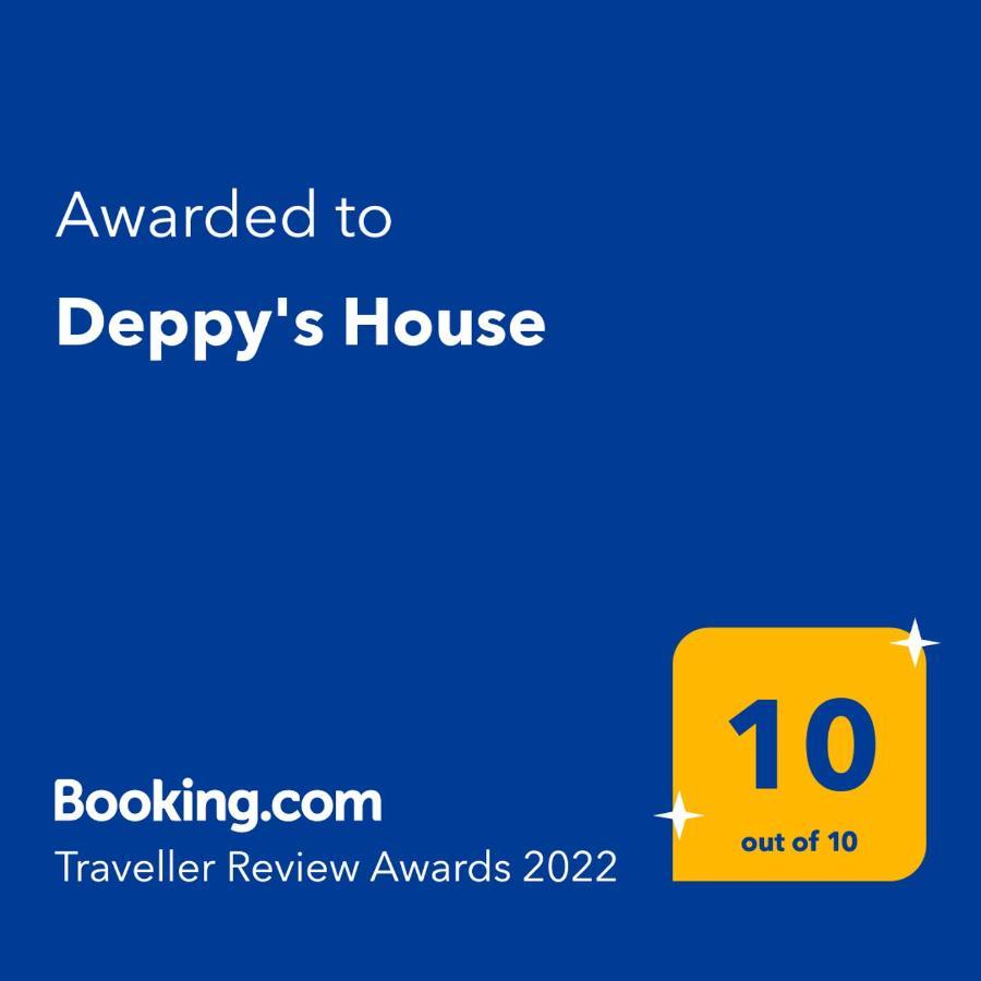 Deppy'S House Villa นิกิติ ภายนอก รูปภาพ